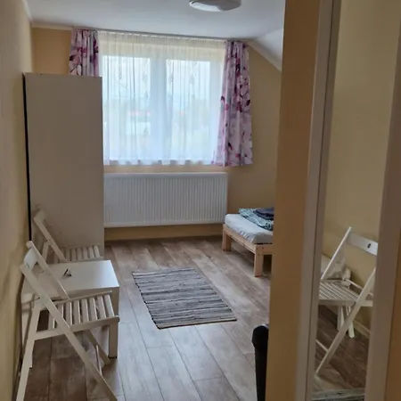 Levendula Vendeghaz Apartment Nyirmeggyes