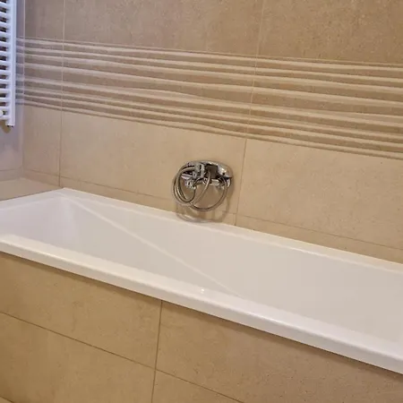 Levendula Vendeghaz Apartment Nyirmeggyes